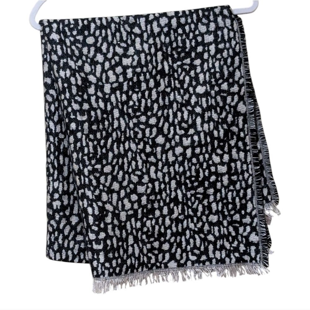 Loft animal leopard full print scarf wrap fringe black gray